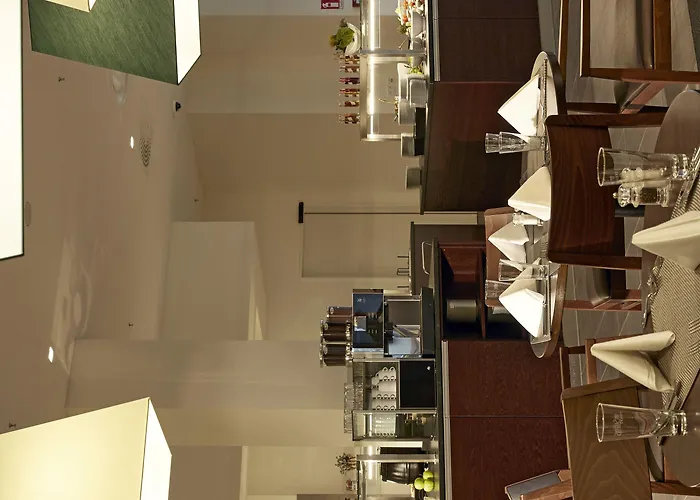 Hotel Hyperion City, Trademark Collection By Wyndham 5*