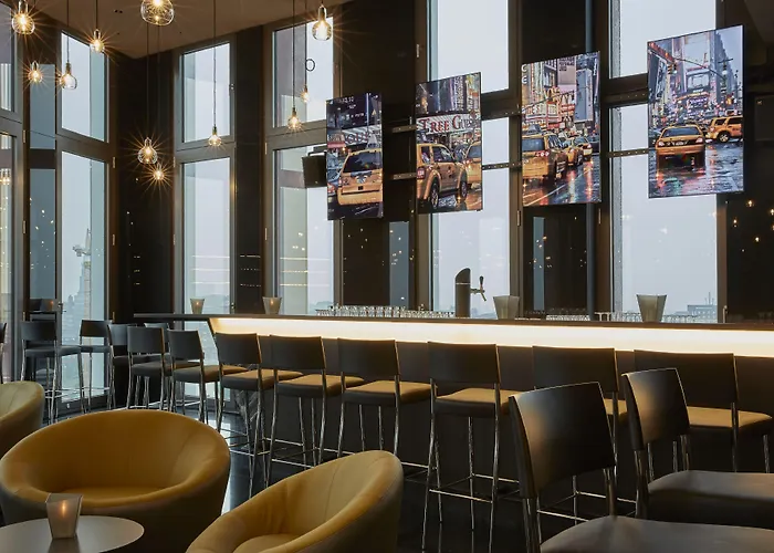 Hyperion City, Trademark Collection By Wyndham Hotel 5*